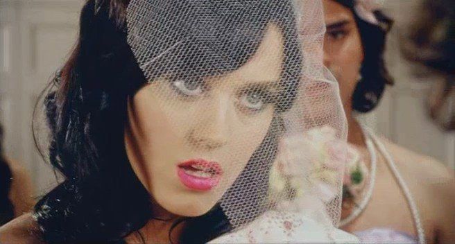 Katy Perry Hot N Cold Dvdrip Video Klip İndir Klip İndir Video
